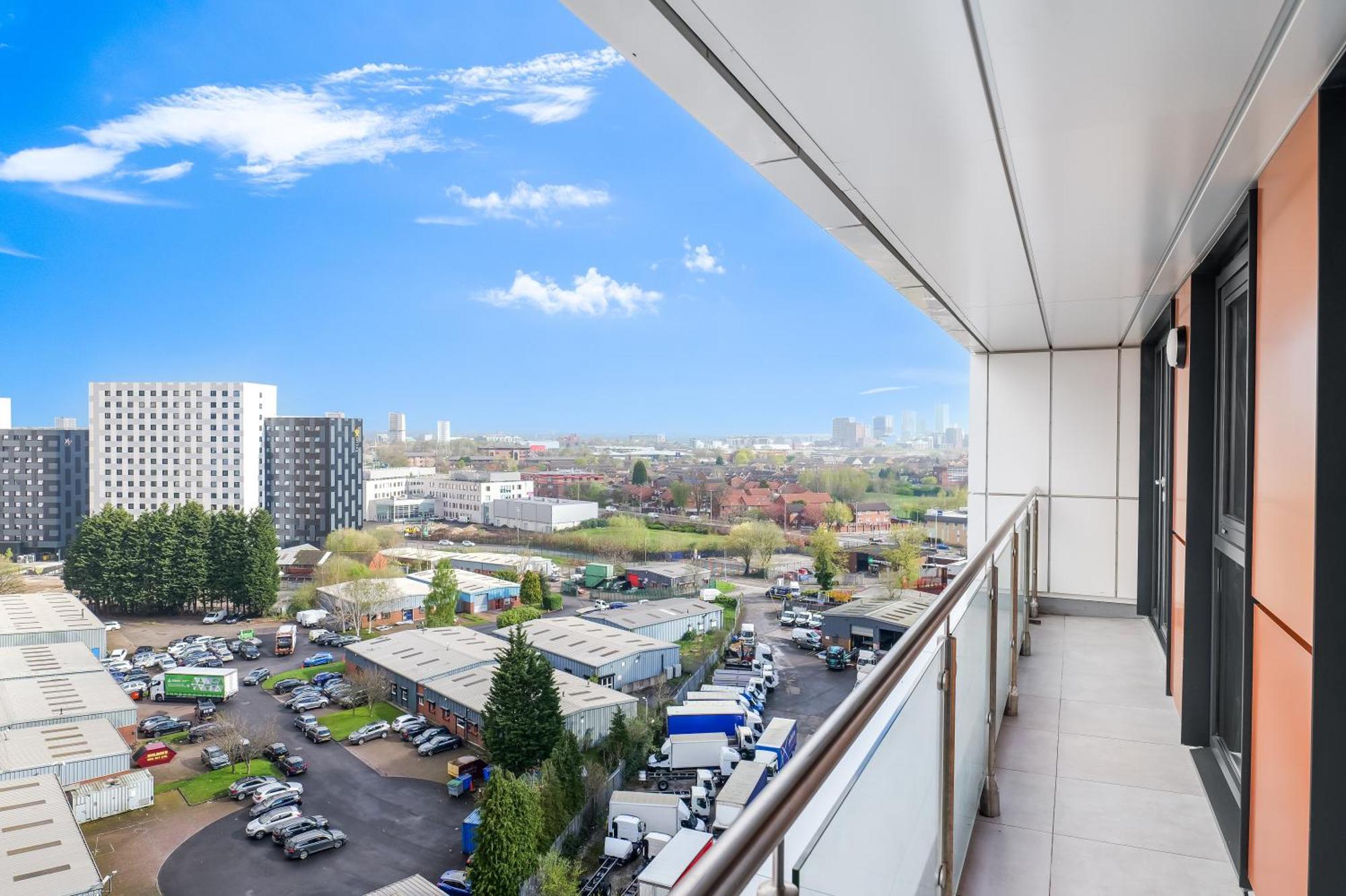 High Rise 2 Bedroom & 2 Bath Apartment With Parking, Balcony & Amazing View 曼彻斯特 外观 照片